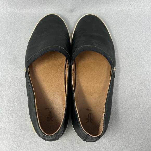 FRYE Melanie Black Italian Leather Distressed Flat Loafers Size 6M - Picture 9 of 12